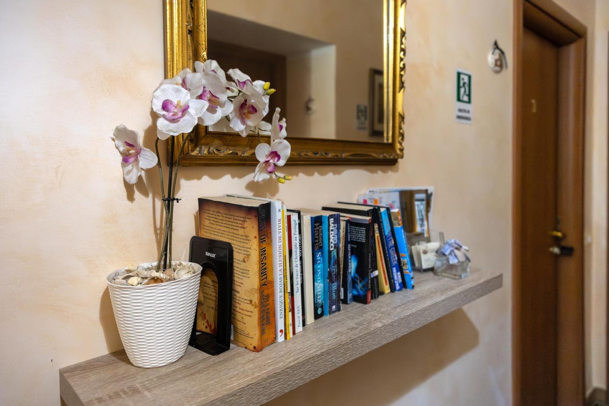 Casa Lollobrigida Bed & Breakfast Ciampino Ngoại thất bức ảnh