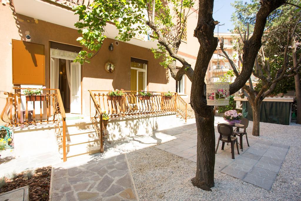 Casa Lollobrigida Bed & Breakfast Ciampino Ngoại thất bức ảnh